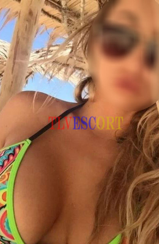 פתוח, יש שדיים חצופים,  ליווי שירות